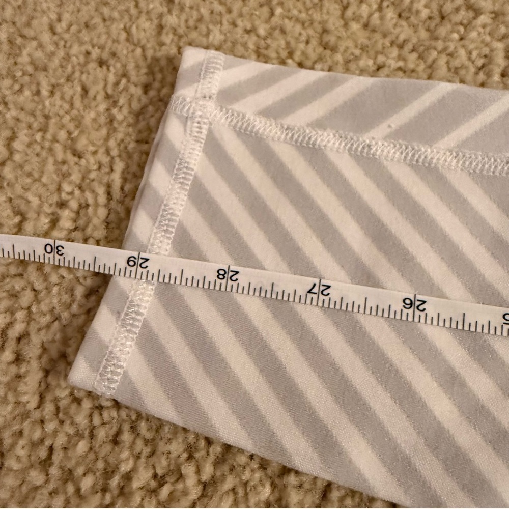 ALO Yoga White Striped Leggings - Picture 6 of 10
